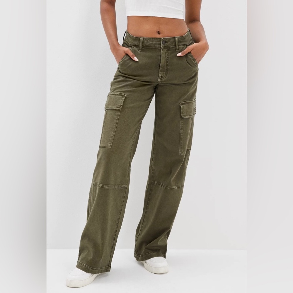 American Eagle Outfitters Olive Green Wide Leg Cargo Pants Size 4